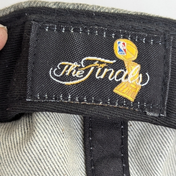 Dallas Mavericks NBA Basketball Champions 2011 Cap - Picture 7 of 8